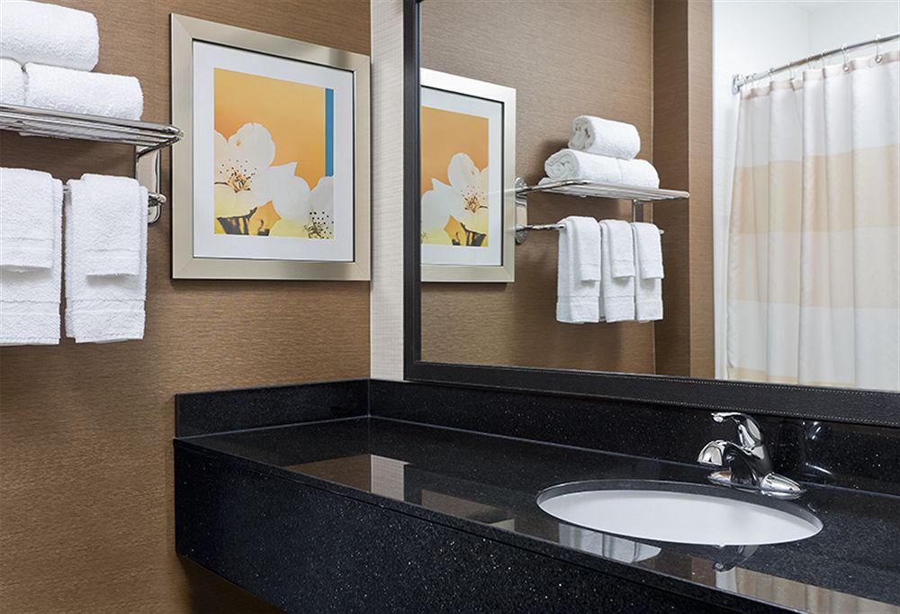 Fairfield Inn & Suites Mansfield Ontario מראה חיצוני תמונה