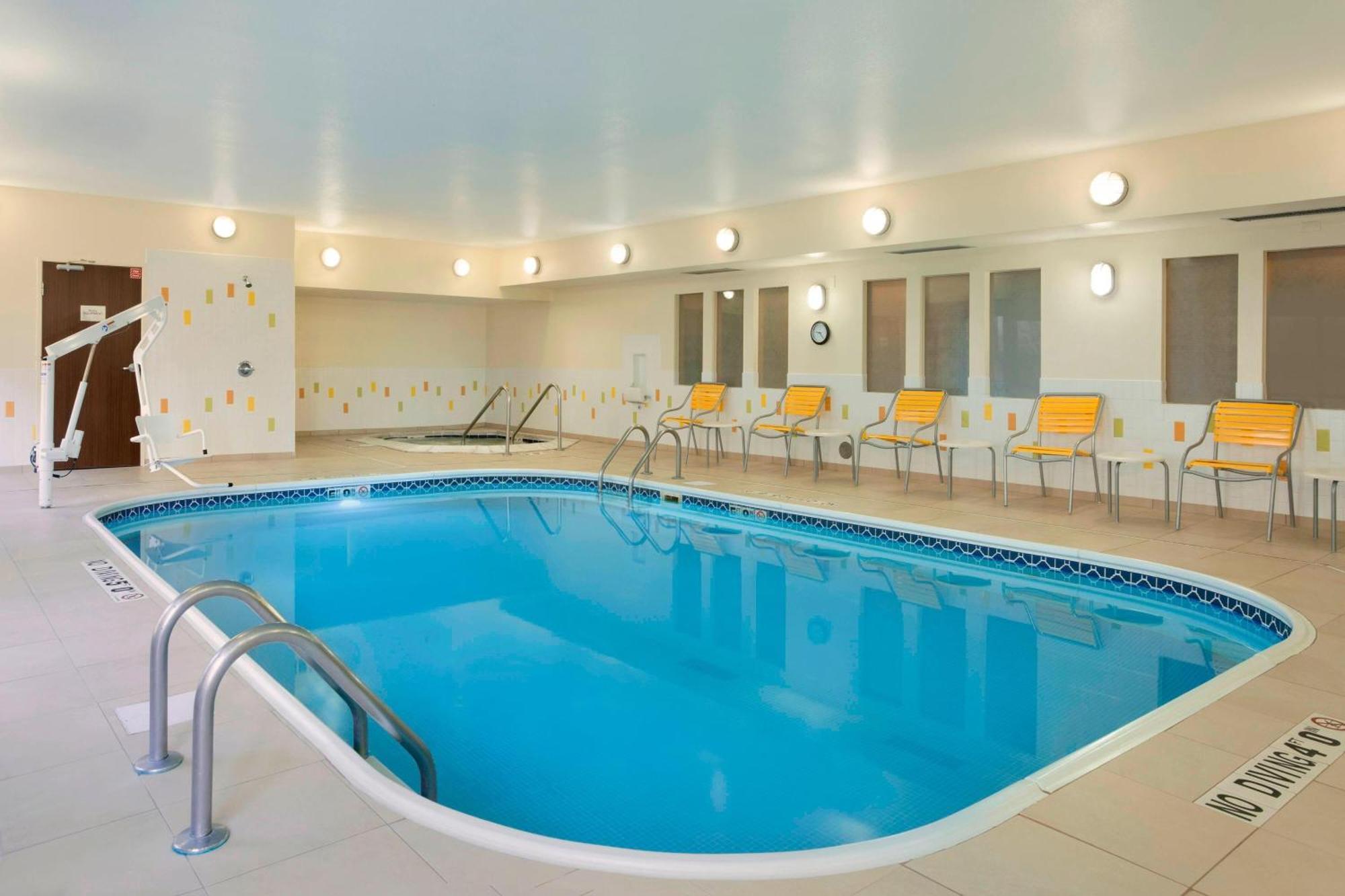 Fairfield Inn & Suites Mansfield Ontario מראה חיצוני תמונה